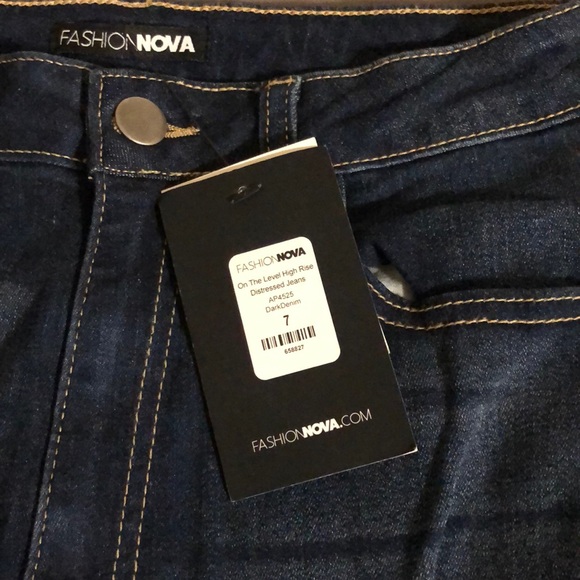 High Rise Distressed Jeans - Picture 9 of 9